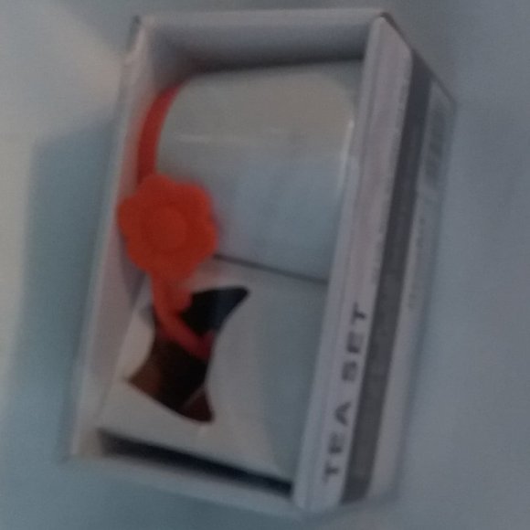 tea set - Picture 2 of 2